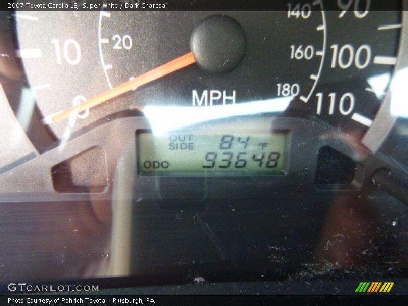 Super White / Dark Charcoal 2007 Toyota Corolla LE