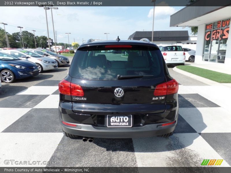 Deep Black Metallic / Beige 2012 Volkswagen Tiguan SEL