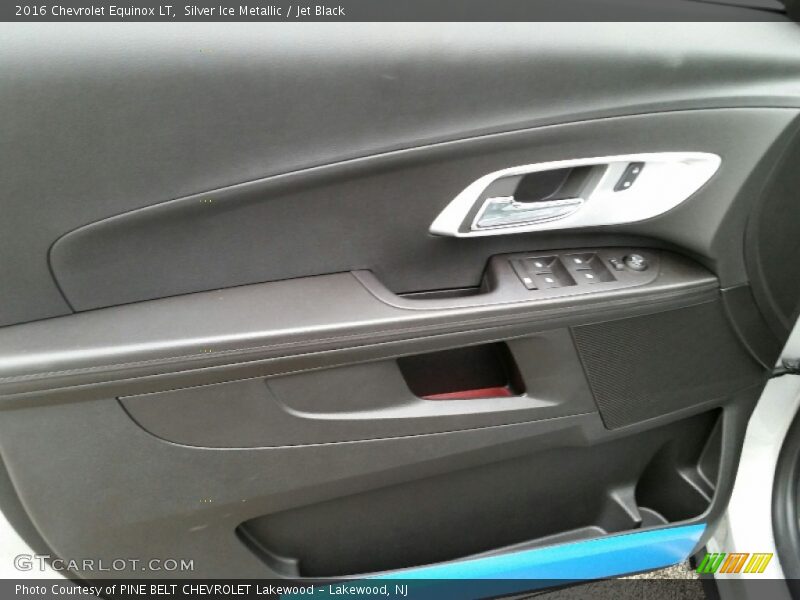 Silver Ice Metallic / Jet Black 2016 Chevrolet Equinox LT