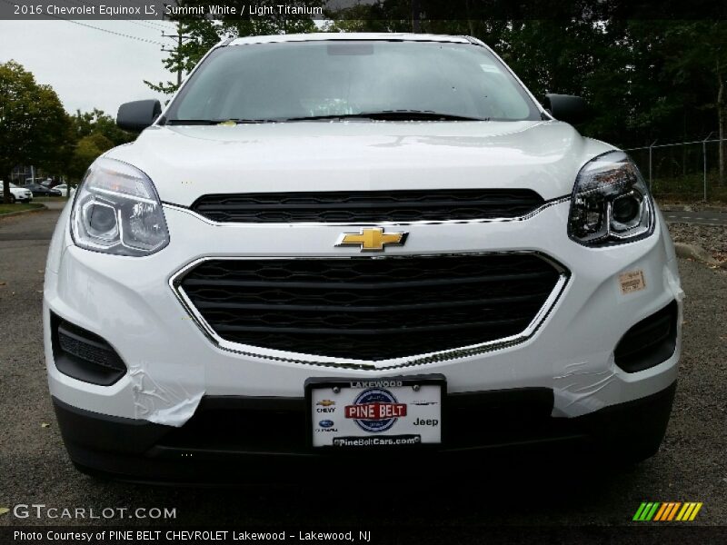 Summit White / Light Titanium 2016 Chevrolet Equinox LS