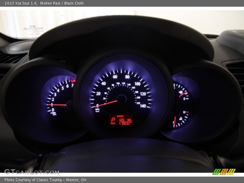 Molten Red / Black Cloth 2013 Kia Soul 1.6