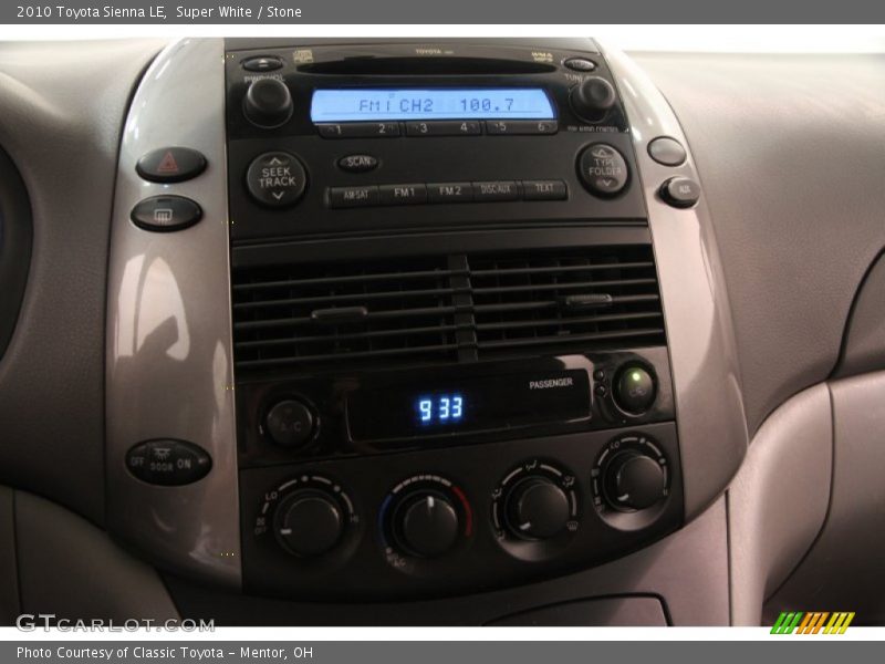 Super White / Stone 2010 Toyota Sienna LE
