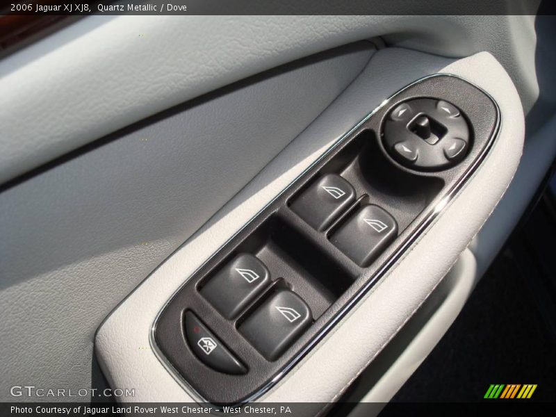 Quartz Metallic / Dove 2006 Jaguar XJ XJ8