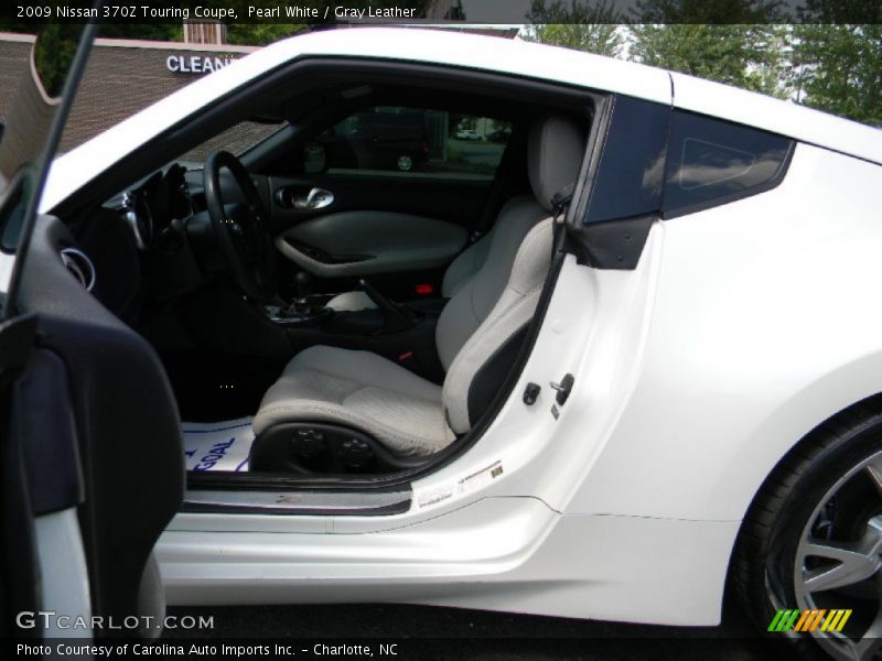 Pearl White / Gray Leather 2009 Nissan 370Z Touring Coupe