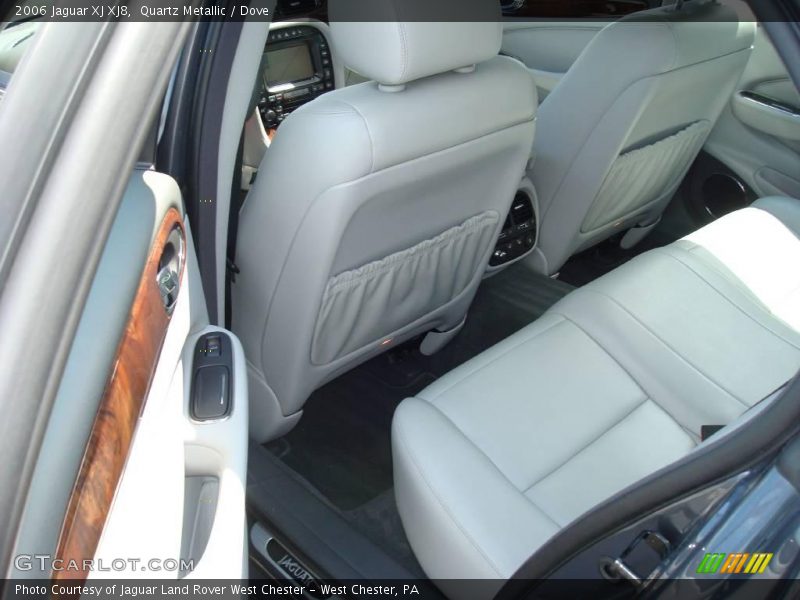 Quartz Metallic / Dove 2006 Jaguar XJ XJ8