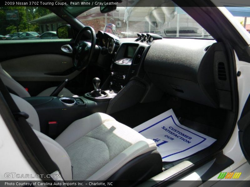 Pearl White / Gray Leather 2009 Nissan 370Z Touring Coupe
