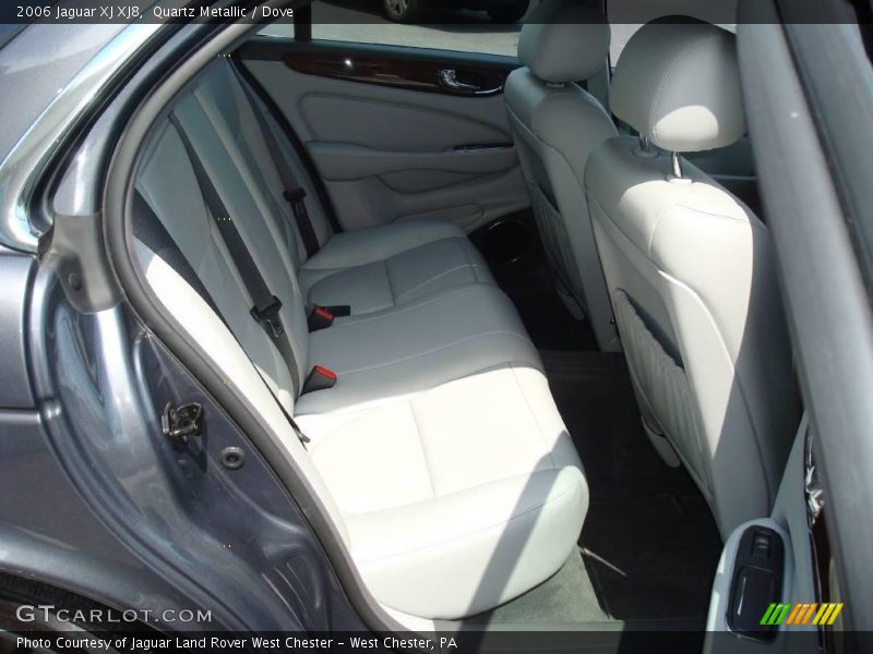 Quartz Metallic / Dove 2006 Jaguar XJ XJ8