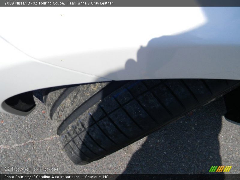 Pearl White / Gray Leather 2009 Nissan 370Z Touring Coupe