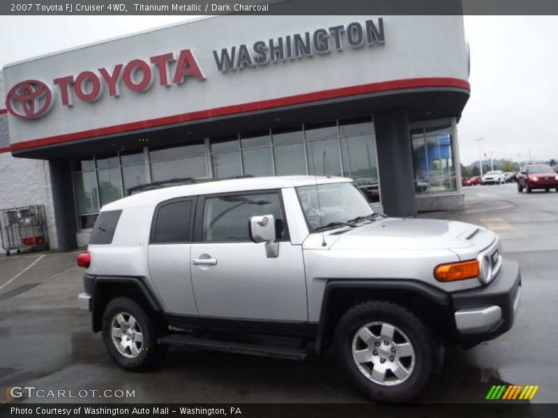 Titanium Metallic / Dark Charcoal 2007 Toyota FJ Cruiser 4WD