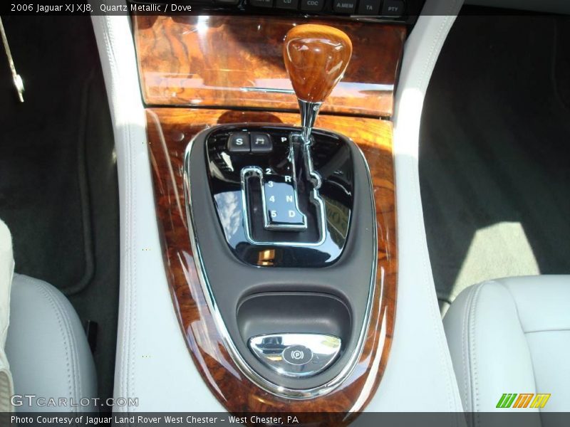 Quartz Metallic / Dove 2006 Jaguar XJ XJ8