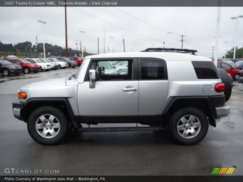 Titanium Metallic / Dark Charcoal 2007 Toyota FJ Cruiser 4WD