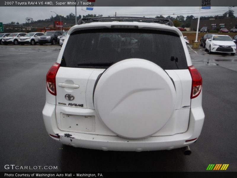 Super White / Taupe 2007 Toyota RAV4 V6 4WD