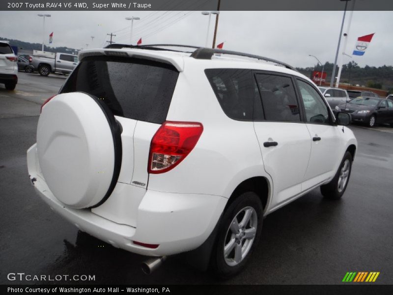Super White / Taupe 2007 Toyota RAV4 V6 4WD