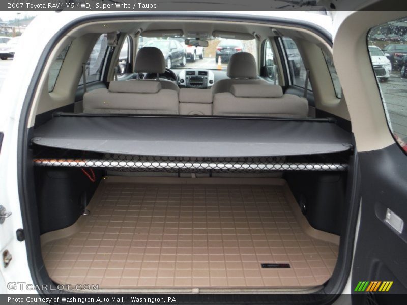 Super White / Taupe 2007 Toyota RAV4 V6 4WD