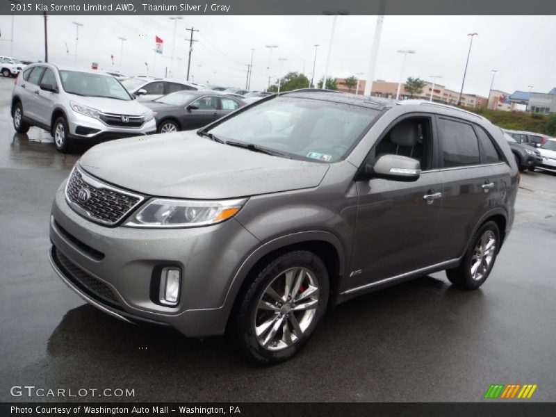 Front 3/4 View of 2015 Sorento Limited AWD
