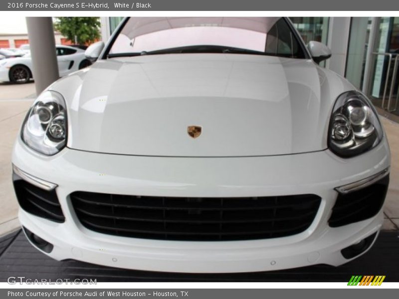 White / Black 2016 Porsche Cayenne S E-Hybrid