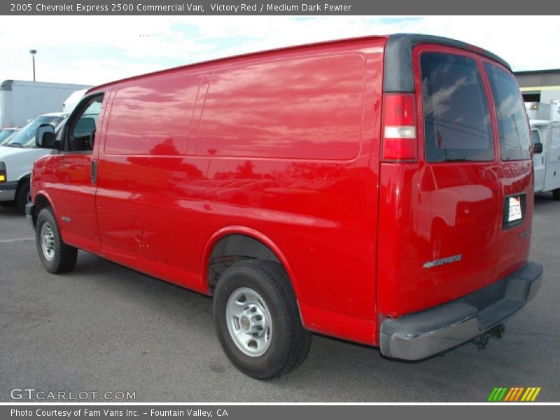 Victory Red / Medium Dark Pewter 2005 Chevrolet Express 2500 Commercial Van