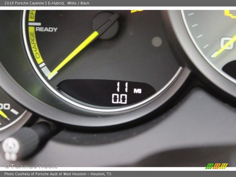  2016 Cayenne S E-Hybrid S E-Hybrid Gauges