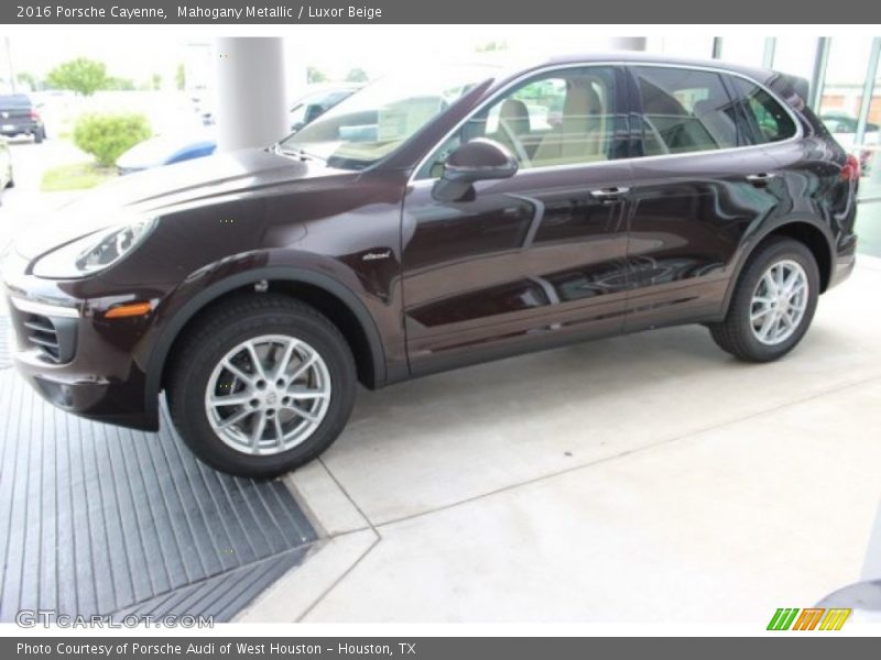  2016 Cayenne  Mahogany Metallic