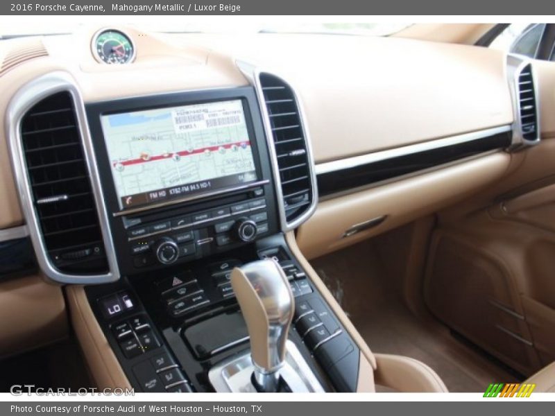 Mahogany Metallic / Luxor Beige 2016 Porsche Cayenne