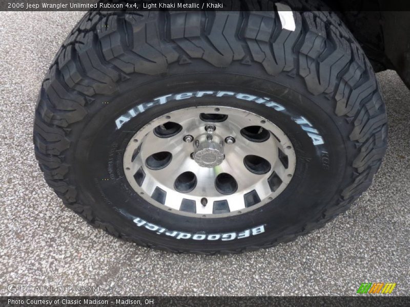 Light Khaki Metallic / Khaki 2006 Jeep Wrangler Unlimited Rubicon 4x4