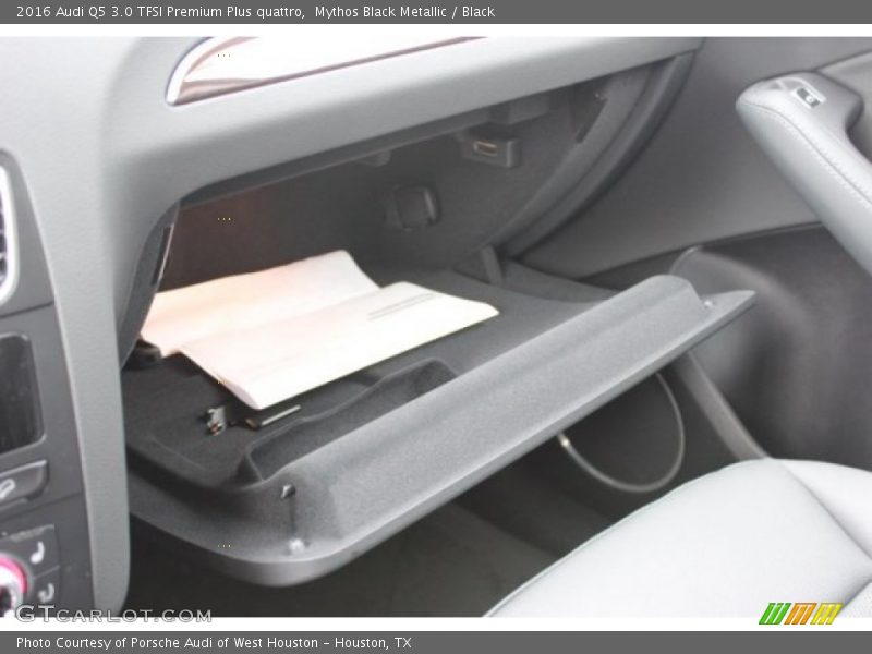 Mythos Black Metallic / Black 2016 Audi Q5 3.0 TFSI Premium Plus quattro