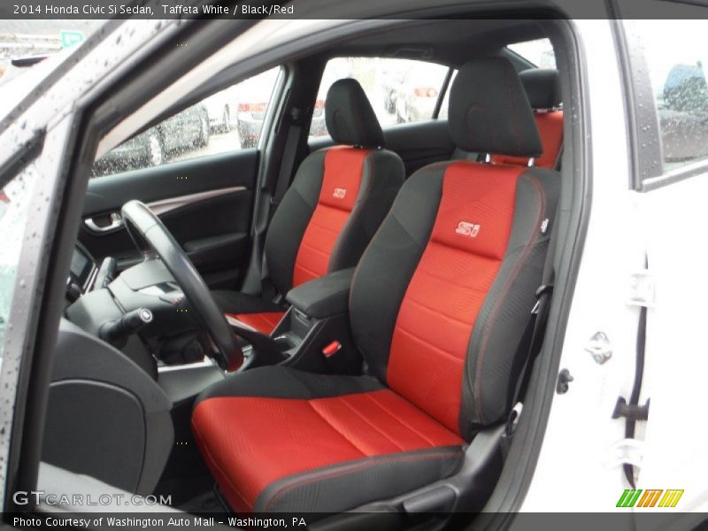 Front Seat of 2014 Civic Si Sedan