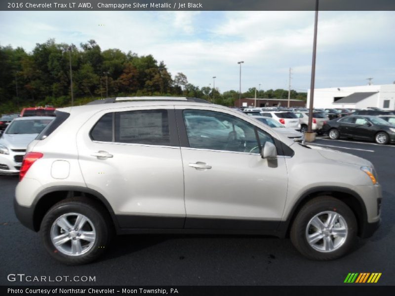  2016 Trax LT AWD Champagne Silver Metallic