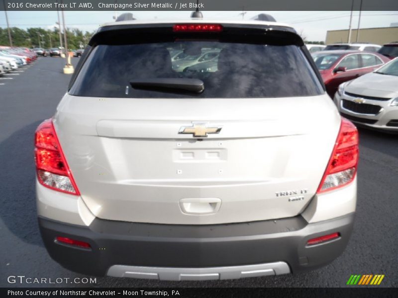 Champagne Silver Metallic / Jet Black 2016 Chevrolet Trax LT AWD