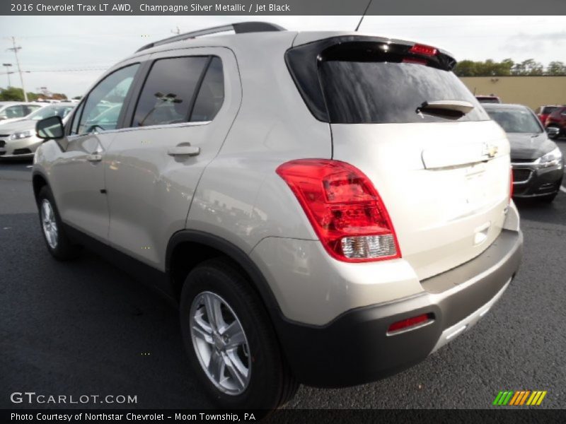 Champagne Silver Metallic / Jet Black 2016 Chevrolet Trax LT AWD
