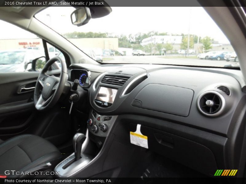 Sable Metallic / Jet Black 2016 Chevrolet Trax LT AWD