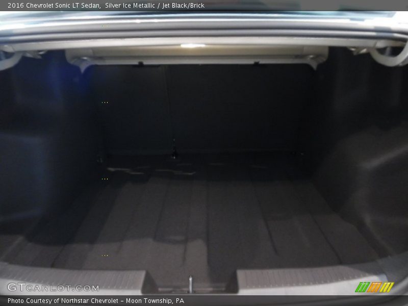 Silver Ice Metallic / Jet Black/Brick 2016 Chevrolet Sonic LT Sedan