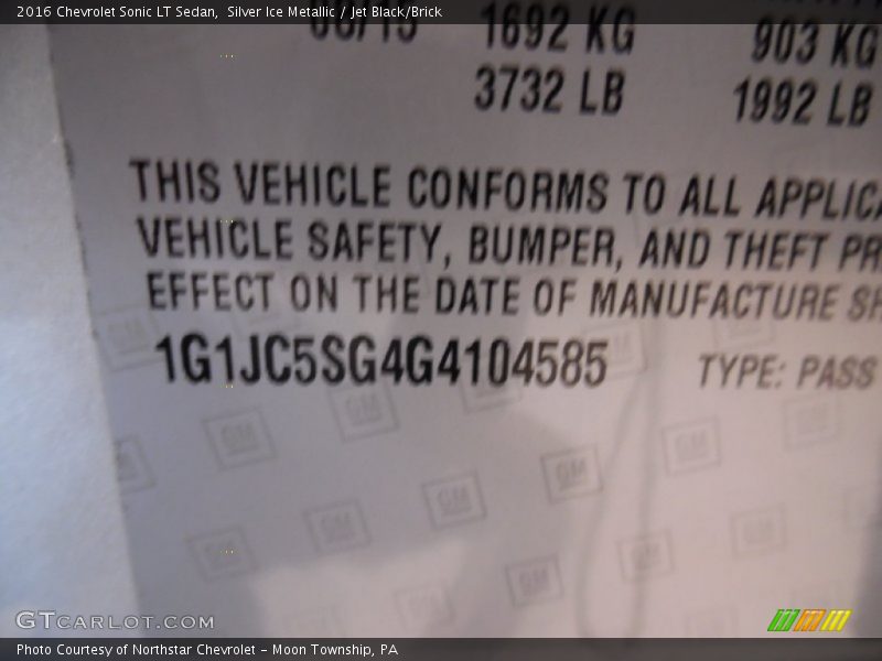 Silver Ice Metallic / Jet Black/Brick 2016 Chevrolet Sonic LT Sedan