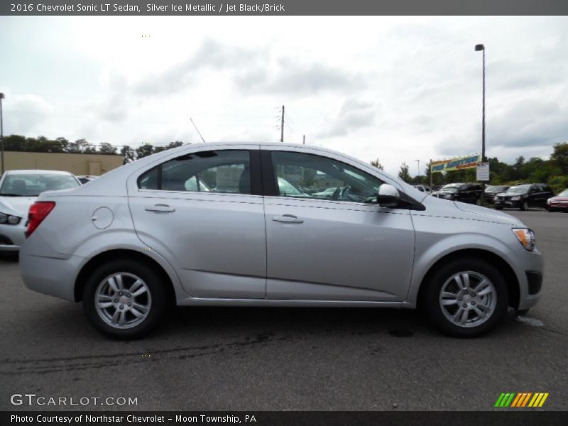 Silver Ice Metallic / Jet Black/Brick 2016 Chevrolet Sonic LT Sedan