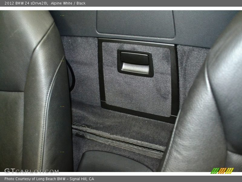 Alpine White / Black 2012 BMW Z4 sDrive28i