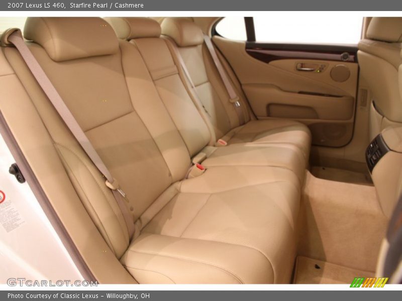 Rear Seat of 2007 LS 460