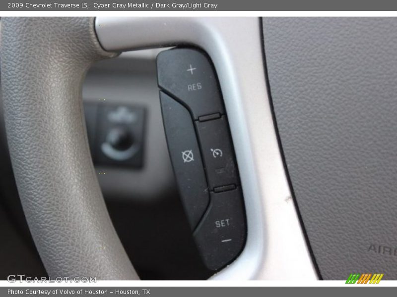 Cyber Gray Metallic / Dark Gray/Light Gray 2009 Chevrolet Traverse LS