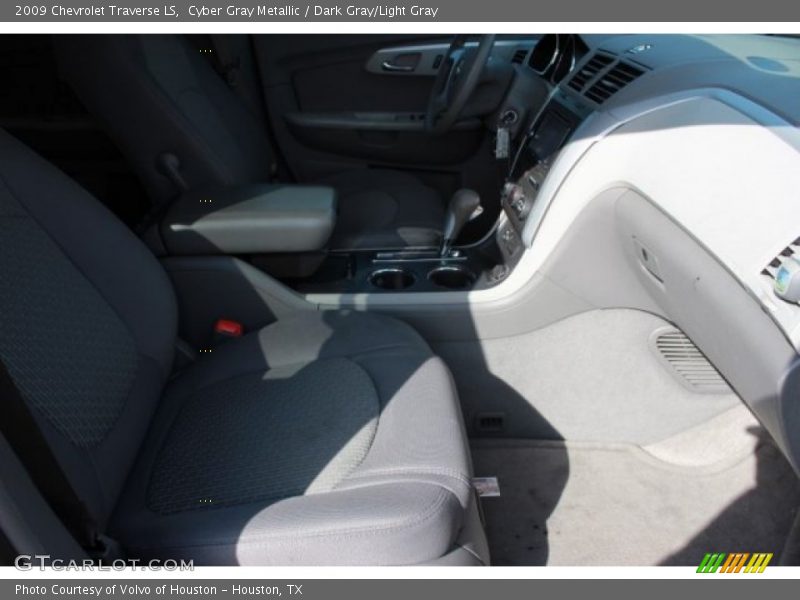Cyber Gray Metallic / Dark Gray/Light Gray 2009 Chevrolet Traverse LS