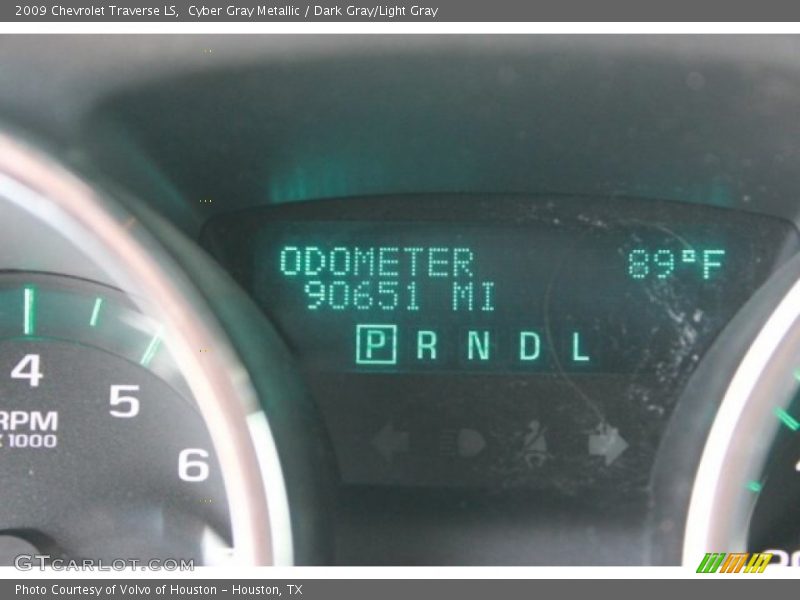 Cyber Gray Metallic / Dark Gray/Light Gray 2009 Chevrolet Traverse LS