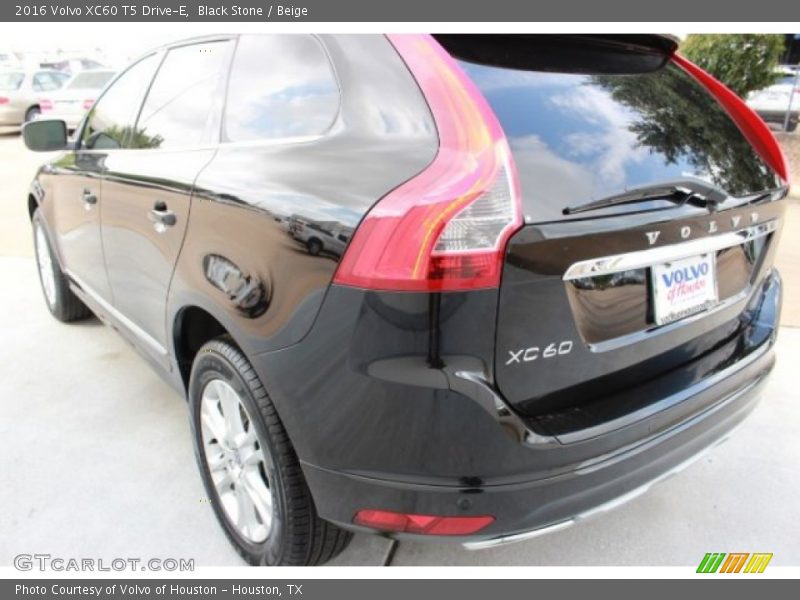 Black Stone / Beige 2016 Volvo XC60 T5 Drive-E