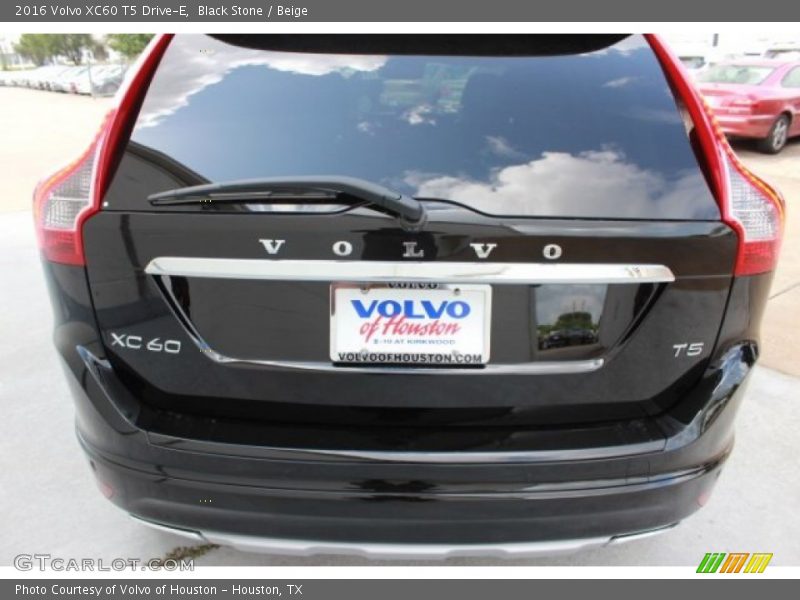 Black Stone / Beige 2016 Volvo XC60 T5 Drive-E