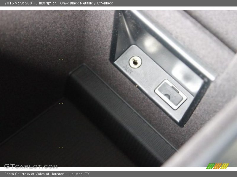 Onyx Black Metallic / Off-Black 2016 Volvo S60 T5 Inscription