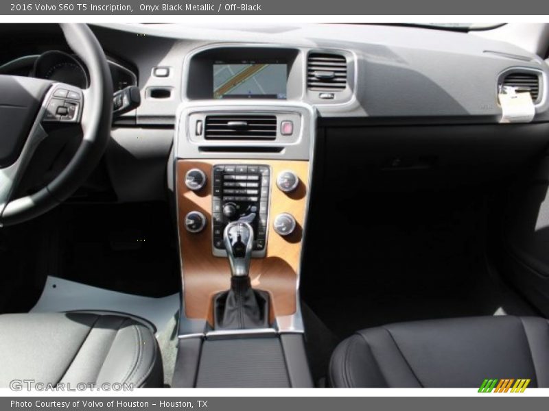 Onyx Black Metallic / Off-Black 2016 Volvo S60 T5 Inscription