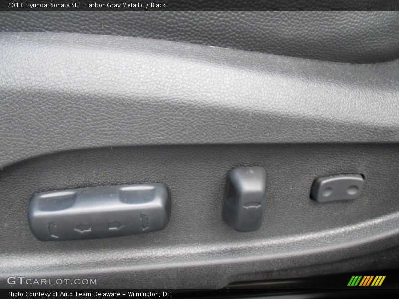 Harbor Gray Metallic / Black 2013 Hyundai Sonata SE