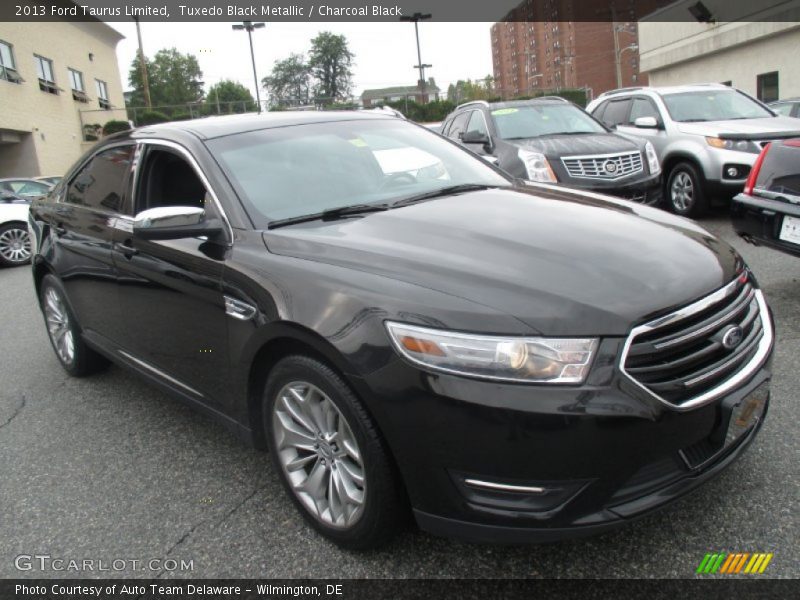 Tuxedo Black Metallic / Charcoal Black 2013 Ford Taurus Limited