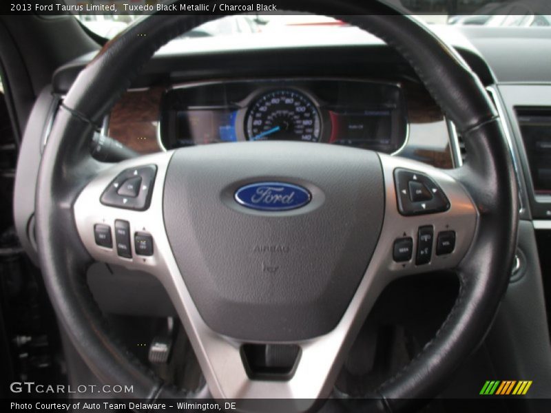 Tuxedo Black Metallic / Charcoal Black 2013 Ford Taurus Limited