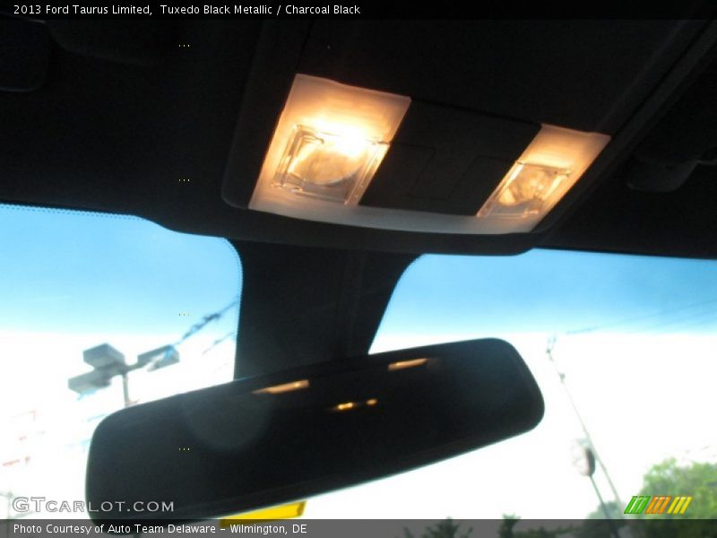 Tuxedo Black Metallic / Charcoal Black 2013 Ford Taurus Limited