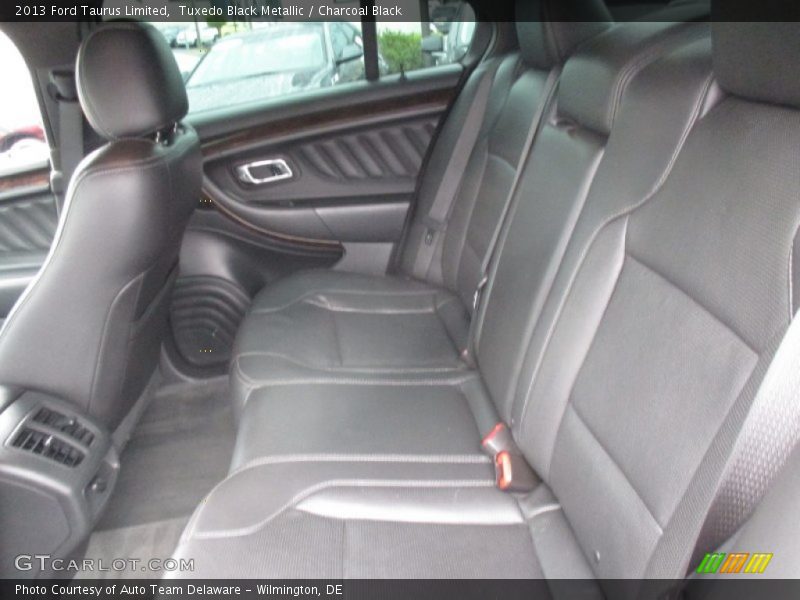 Tuxedo Black Metallic / Charcoal Black 2013 Ford Taurus Limited