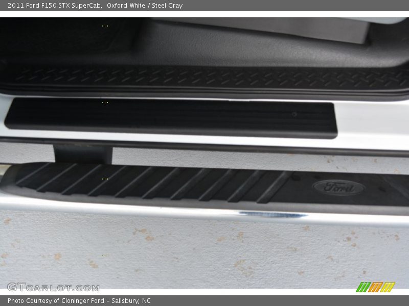 Oxford White / Steel Gray 2011 Ford F150 STX SuperCab