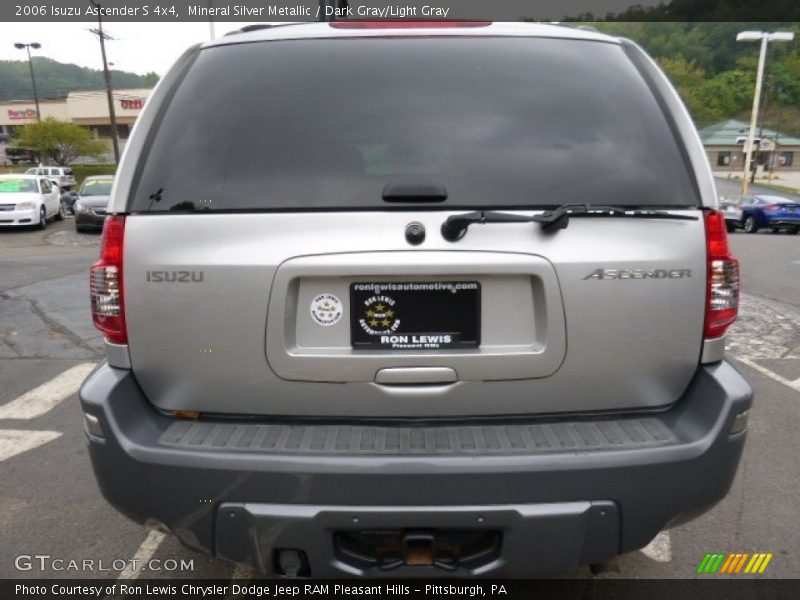 Mineral Silver Metallic / Dark Gray/Light Gray 2006 Isuzu Ascender S 4x4